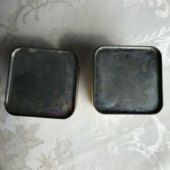 Vintage 1950’s Tin Set - Picture 5 of 5